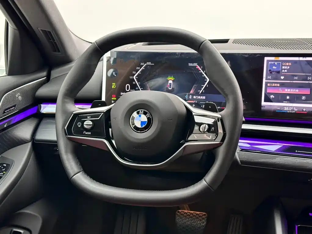 BMW 5 Series 2024 — фото 12
