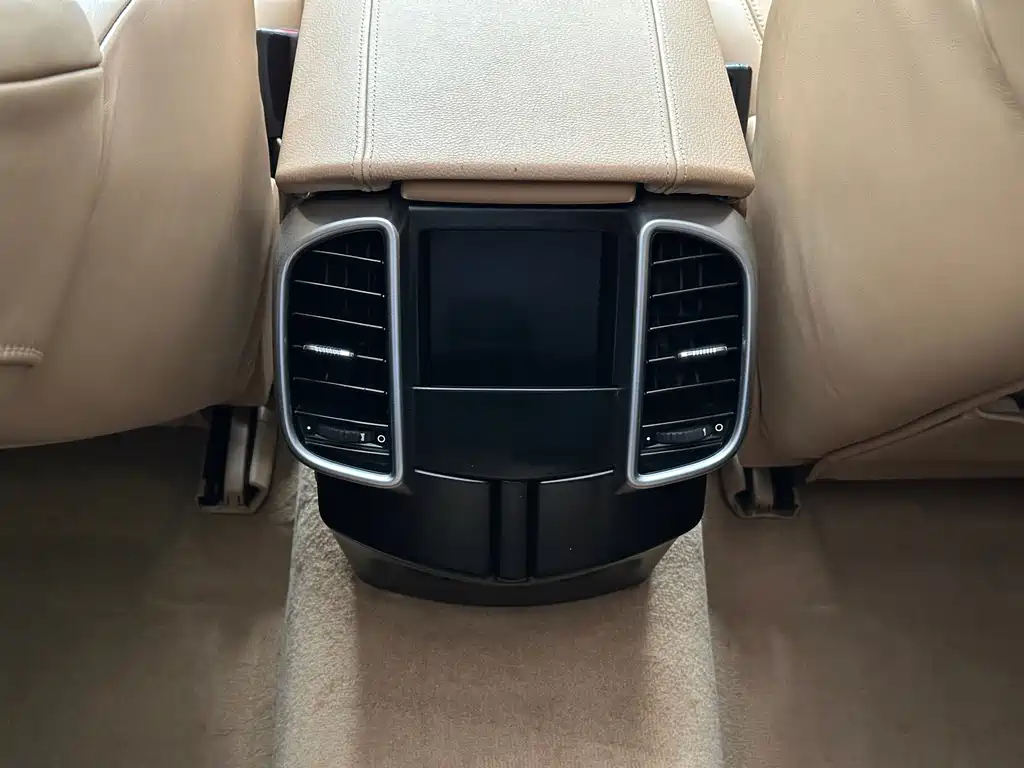 Porsche Cayenne 2018 — фото 11