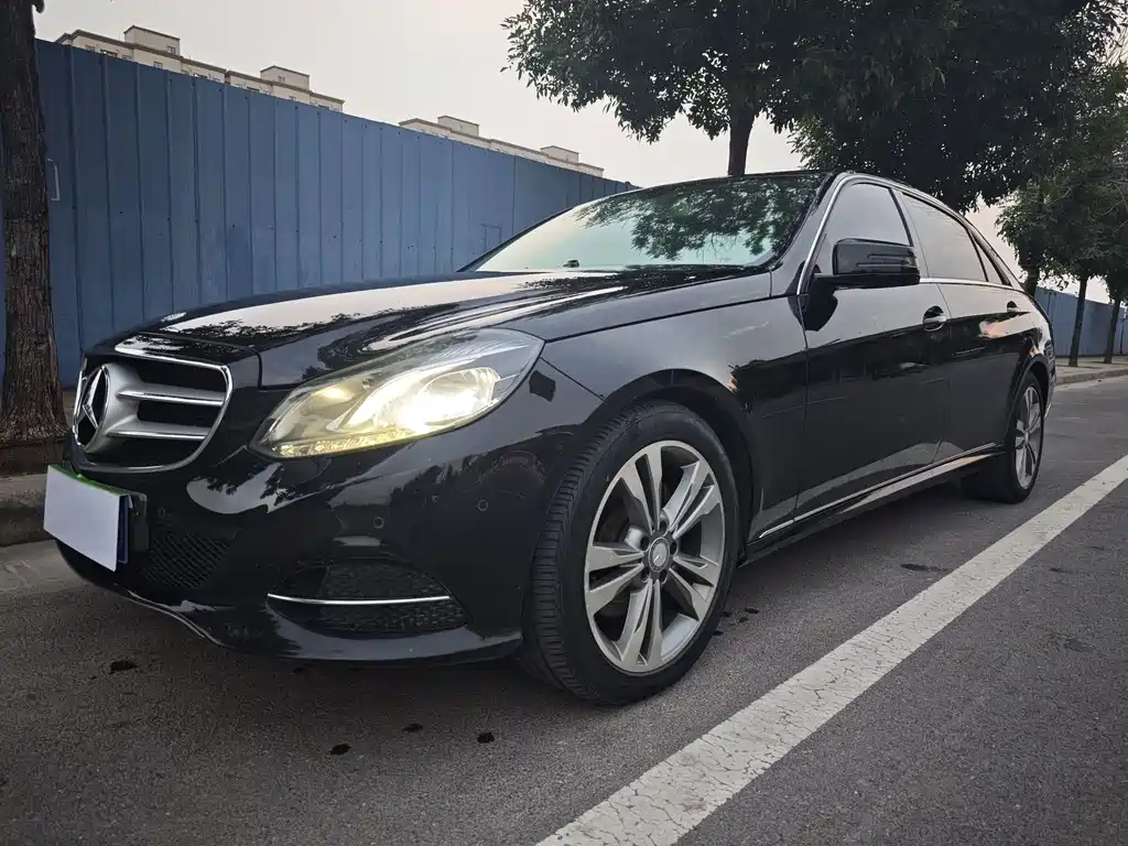 Mercedes-Benz E-Class 2014 — фото 1