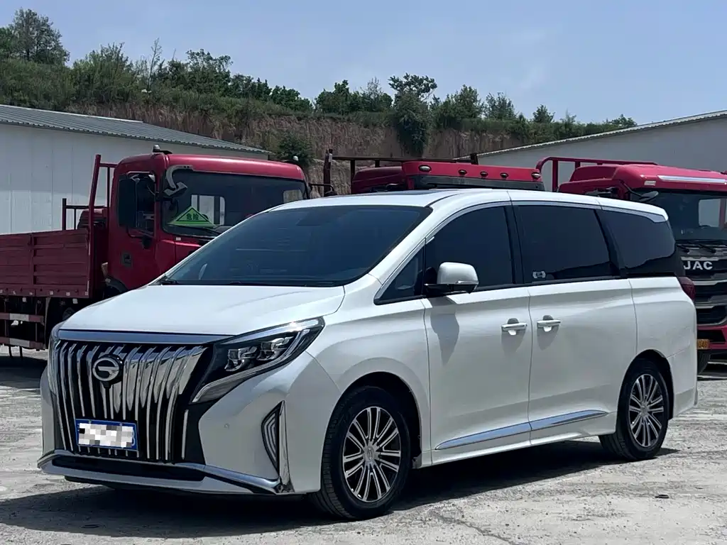 GAC Motor Trumpchi M8 2022 — фото 1