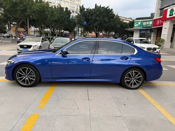 BMW 3 Series 2022