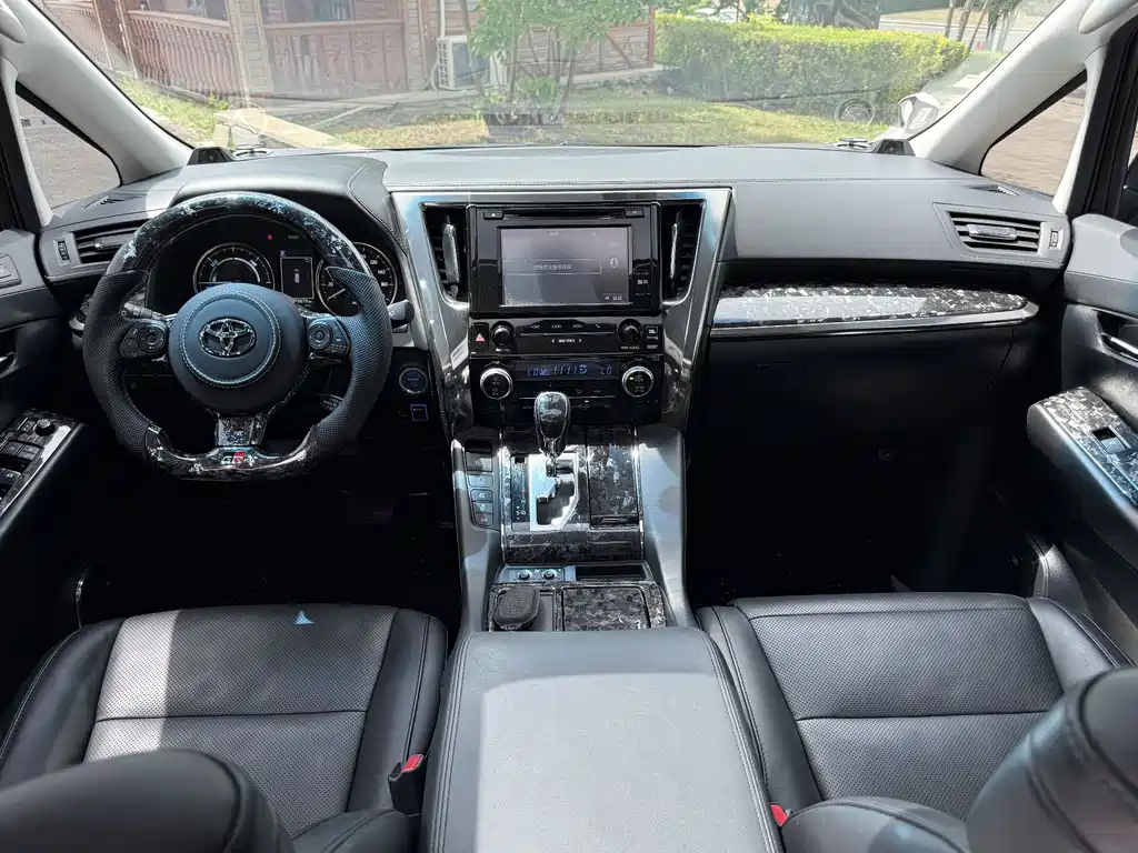 Toyota Vellfire 2020 — фото 5