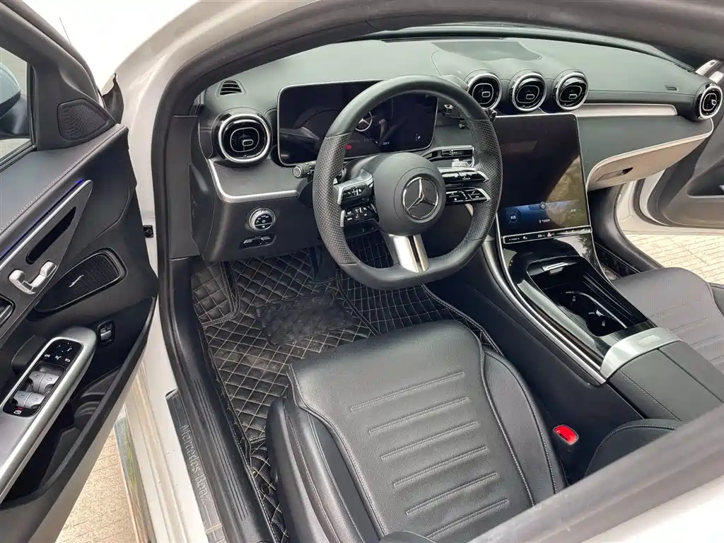 Mercedes-Benz C-Class 2022 — фото 10