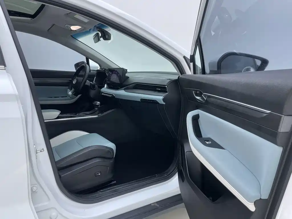 Geely Emgrand S 2022 — фото 30