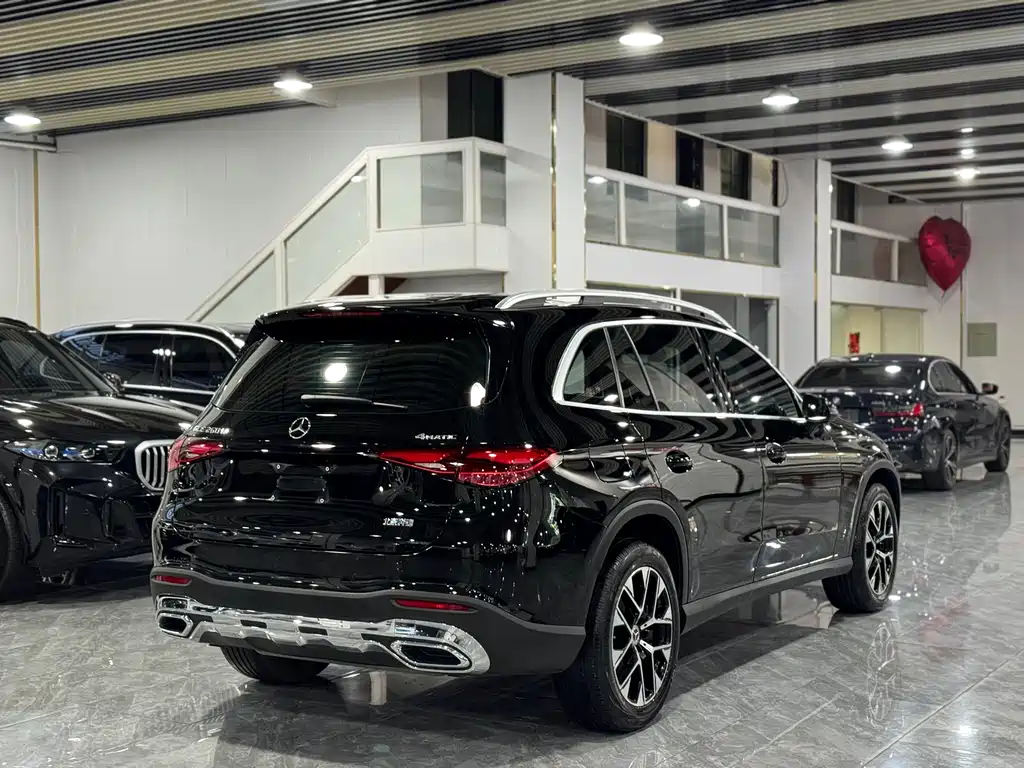 Mercedes-Benz GLC 2023 — фото 11