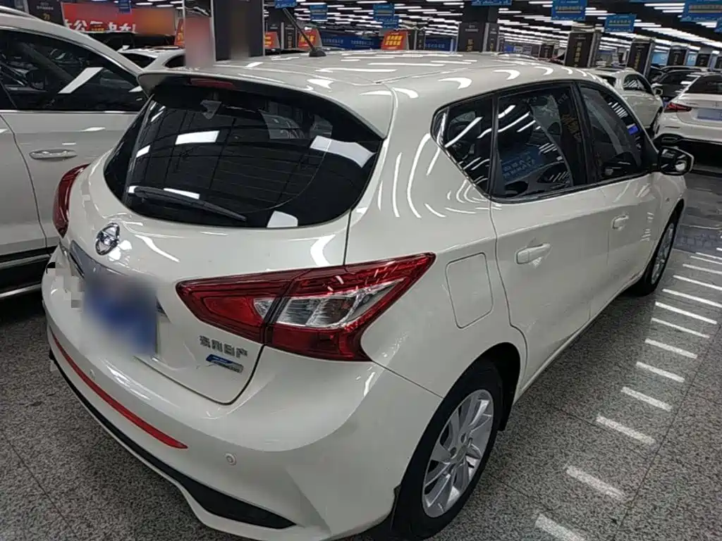 Nissan Tiida 2019