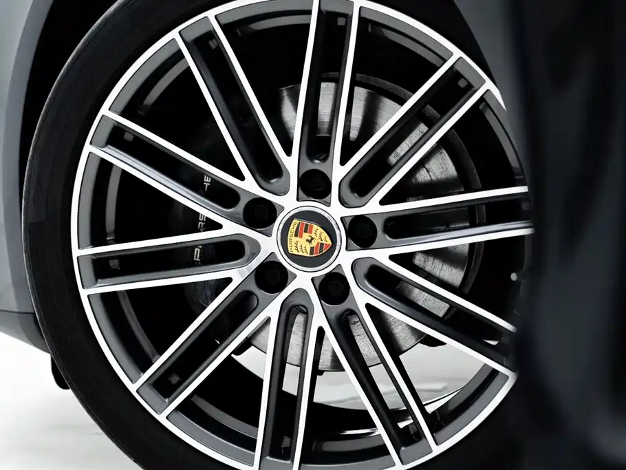 Porsche Panamera 2023 — фото 7