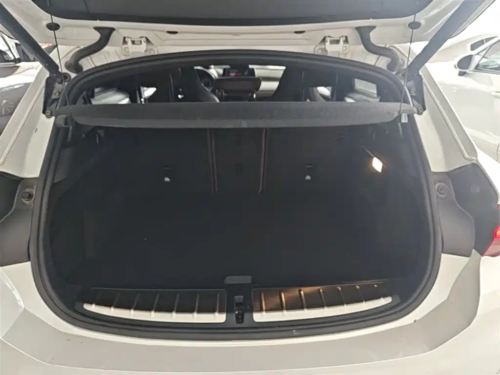 BMW X2 2022 — фото 19