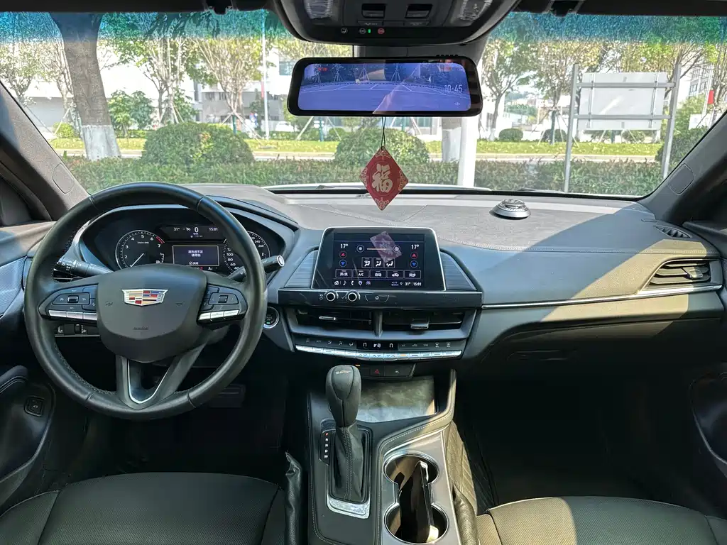 Cadillac CT4 2023 — фото 11