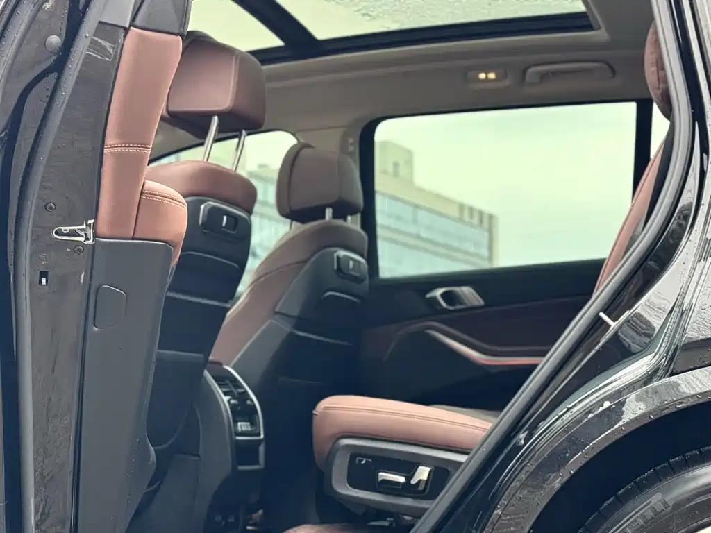 BMW X7 2023 — фото 14