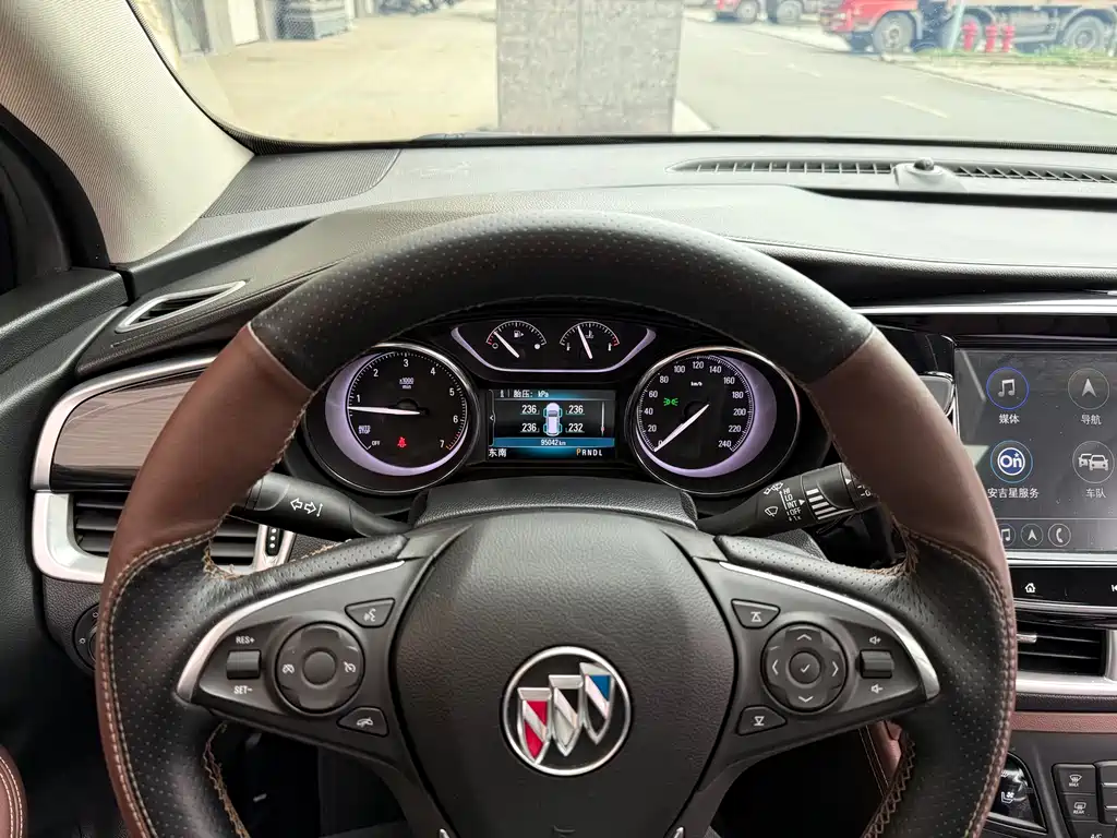 Buick Envision Plus 2021 — фото 14