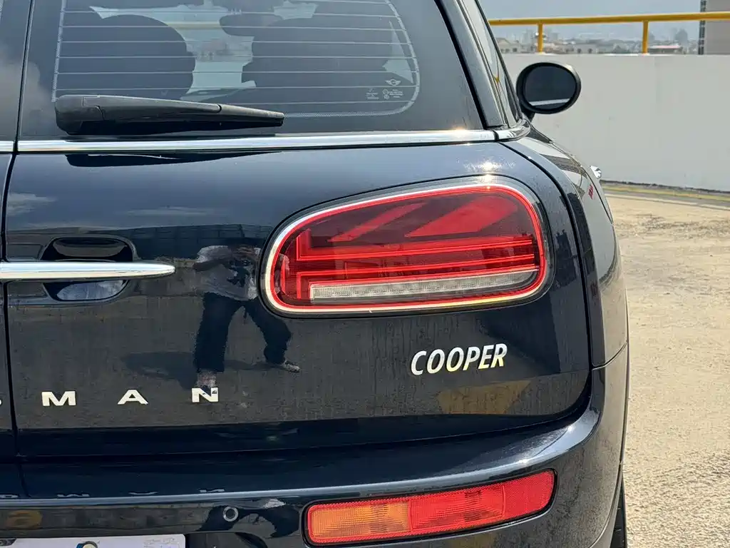 MINI Clubman 2019 — фото 8