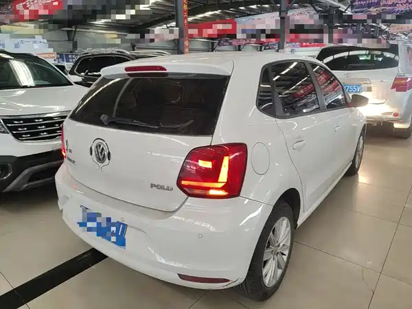 Volkswagen Polo 2015