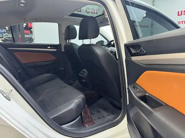 Volkswagen Bora 2023
