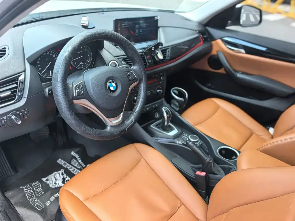 BMW X1 2016 — фото 9