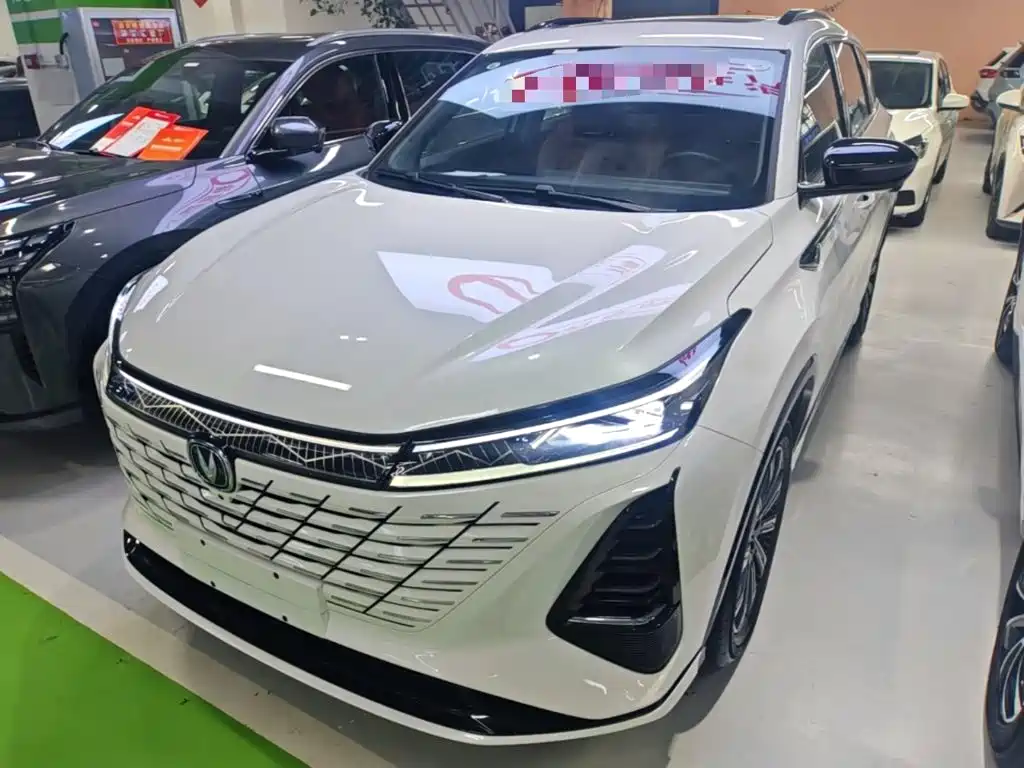 Changan CS75PLUS 2024 — фото 2