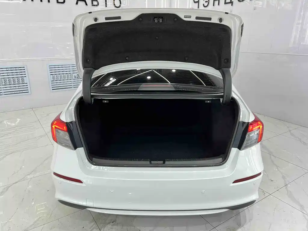 Honda Civic 2023 — фото 16