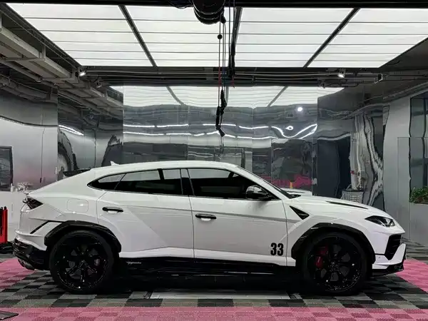Lamborghini Urus 2023