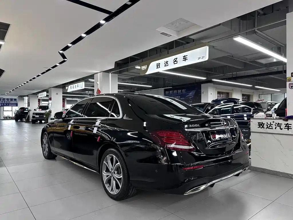 Mercedes-Benz E-Class 2020 — фото 9