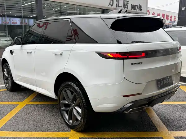 Land Rover Range Rover Sport 2024
