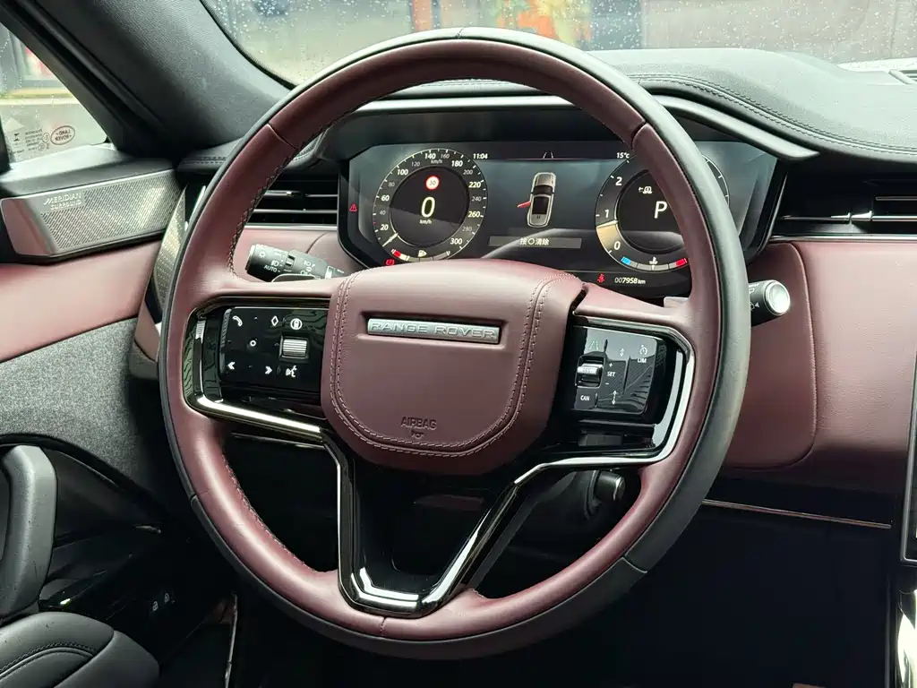 Land Rover Sport 2025 — фото 13