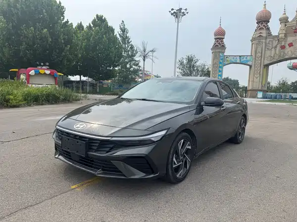 Hyundai Elantra 2023