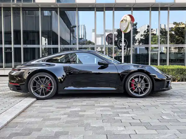 Porsche 911 2019