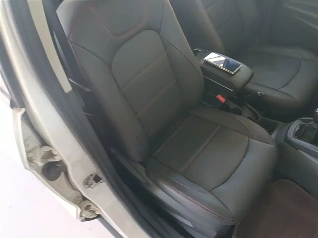 Ford Ecosport 2017 — фото 24