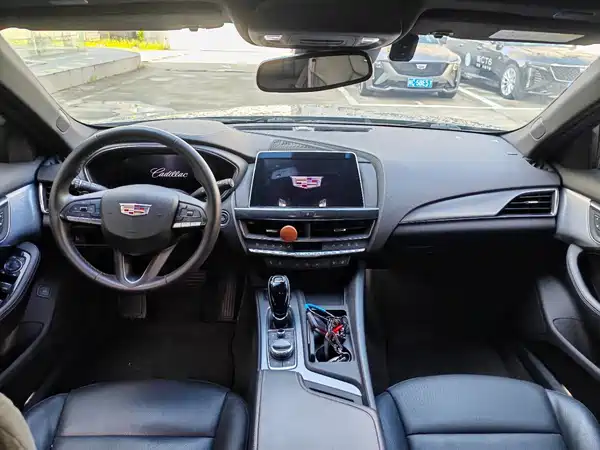 Cadillac CT5 2023