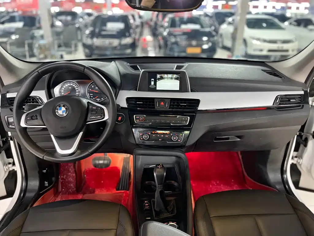 BMW X1 2019 — фото 8