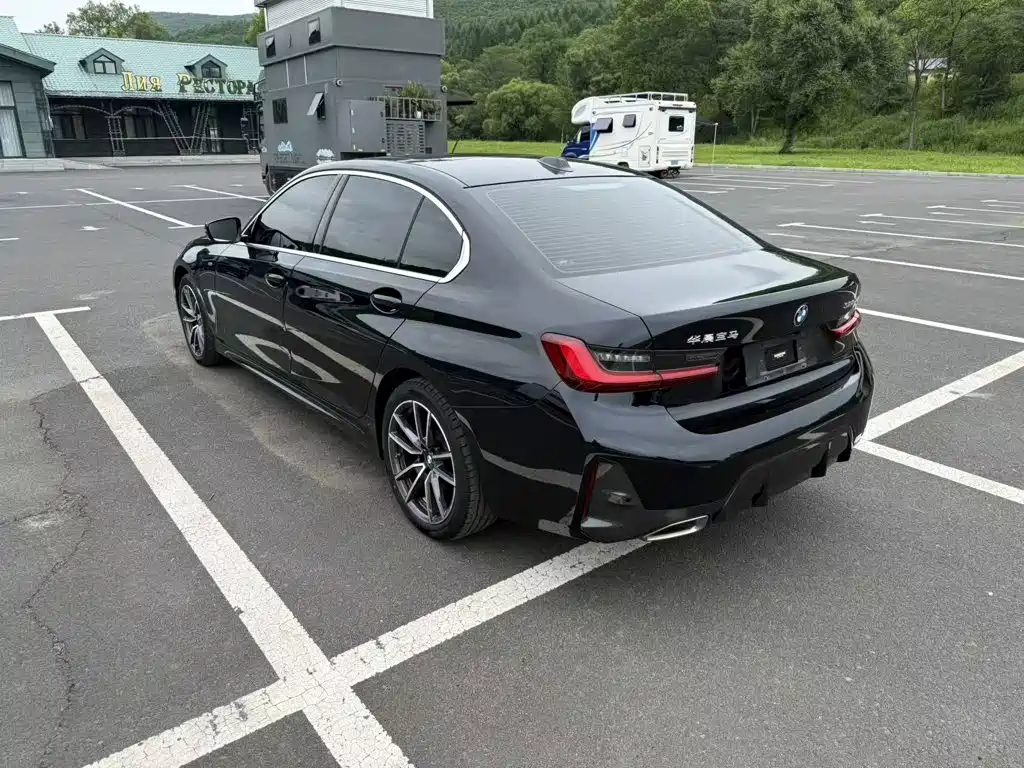 BMW 3 Series 2023