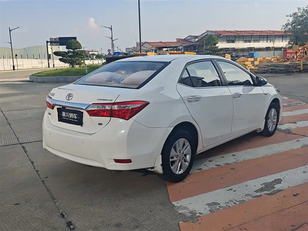 Toyota Corolla 2015