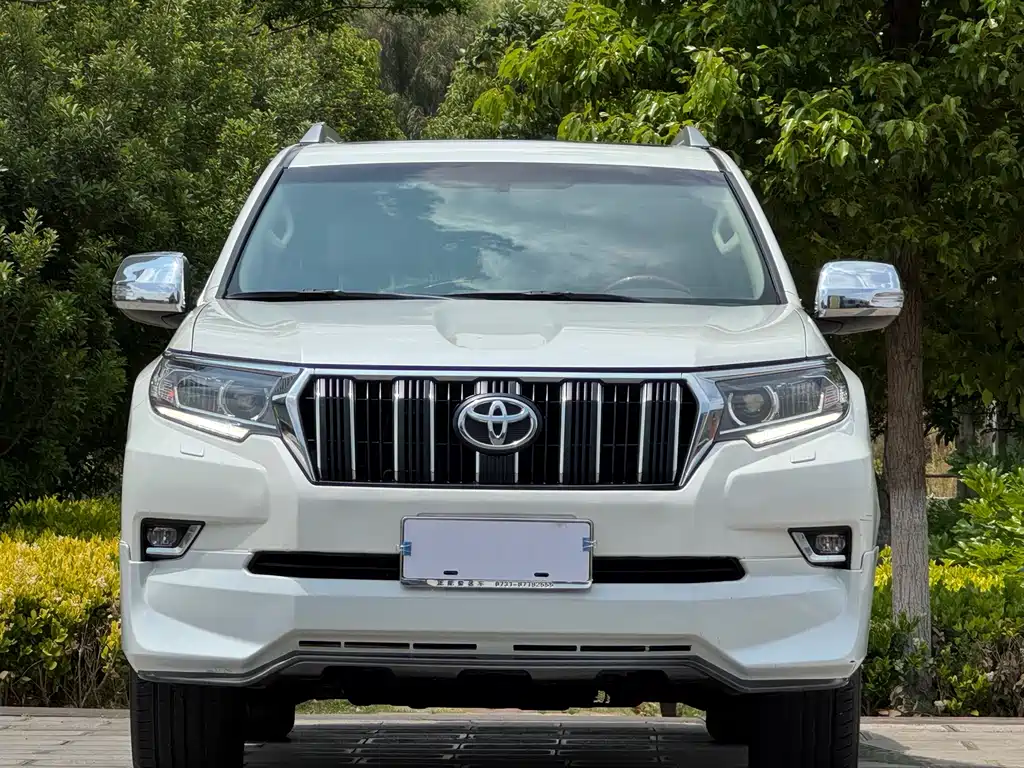 Toyota Prado 2018 — фото 2