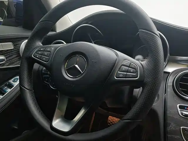 Mercedes-Benz C-Class 2018 — фото 10