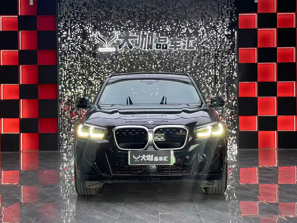 BMW iX3 2023 — фото 2