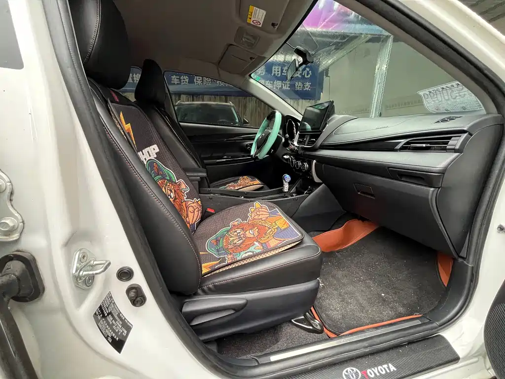 Toyota Yaris L 2022 — фото 12