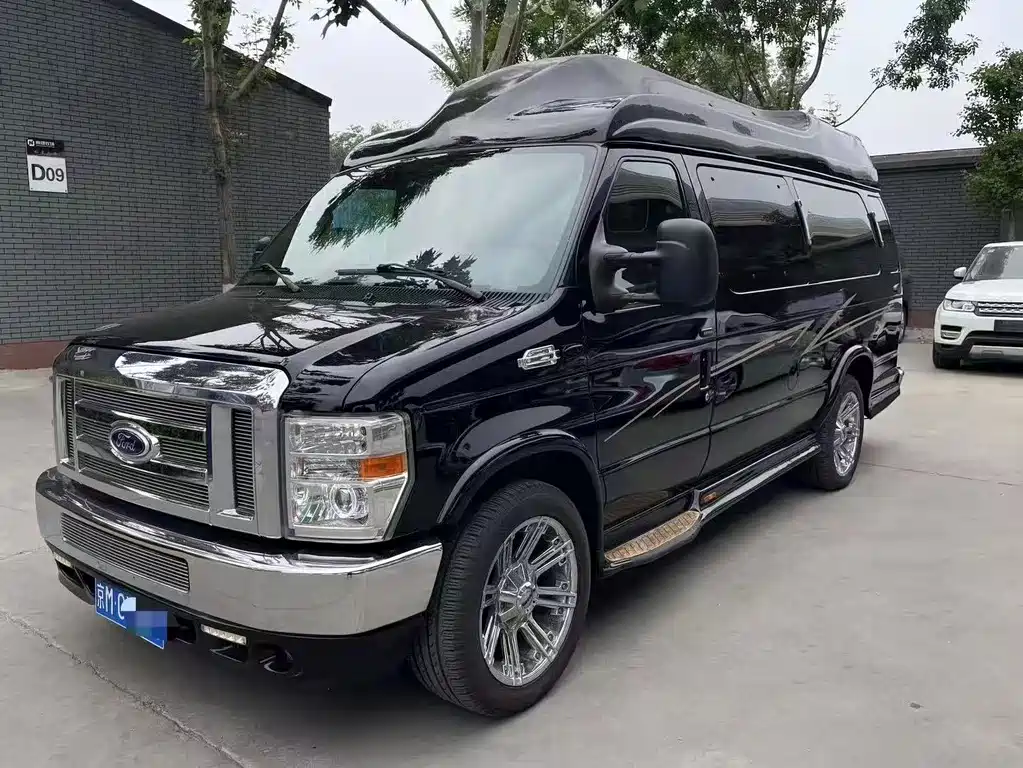 Ford E350 2015 — фото 2