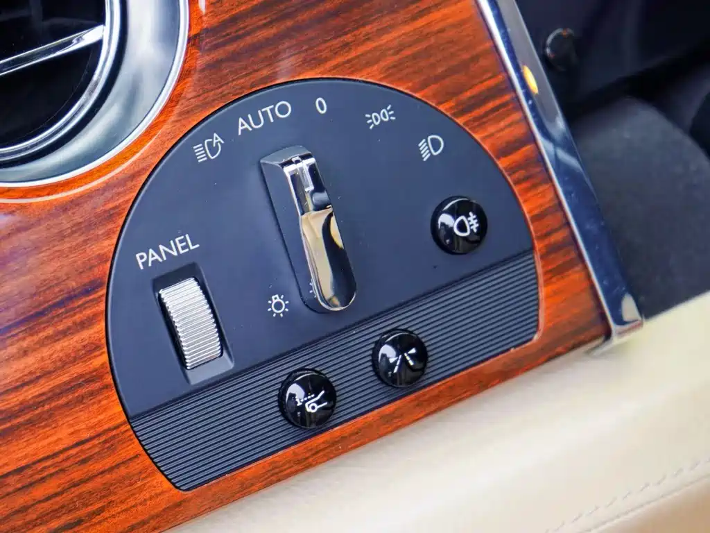 Rolls-Royce Ghost 2010 — фото 11