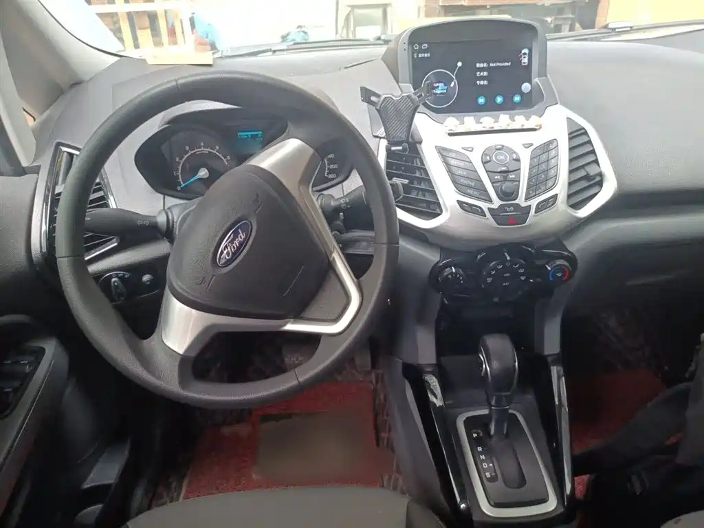 Ford Ecosport 2017 — фото 13