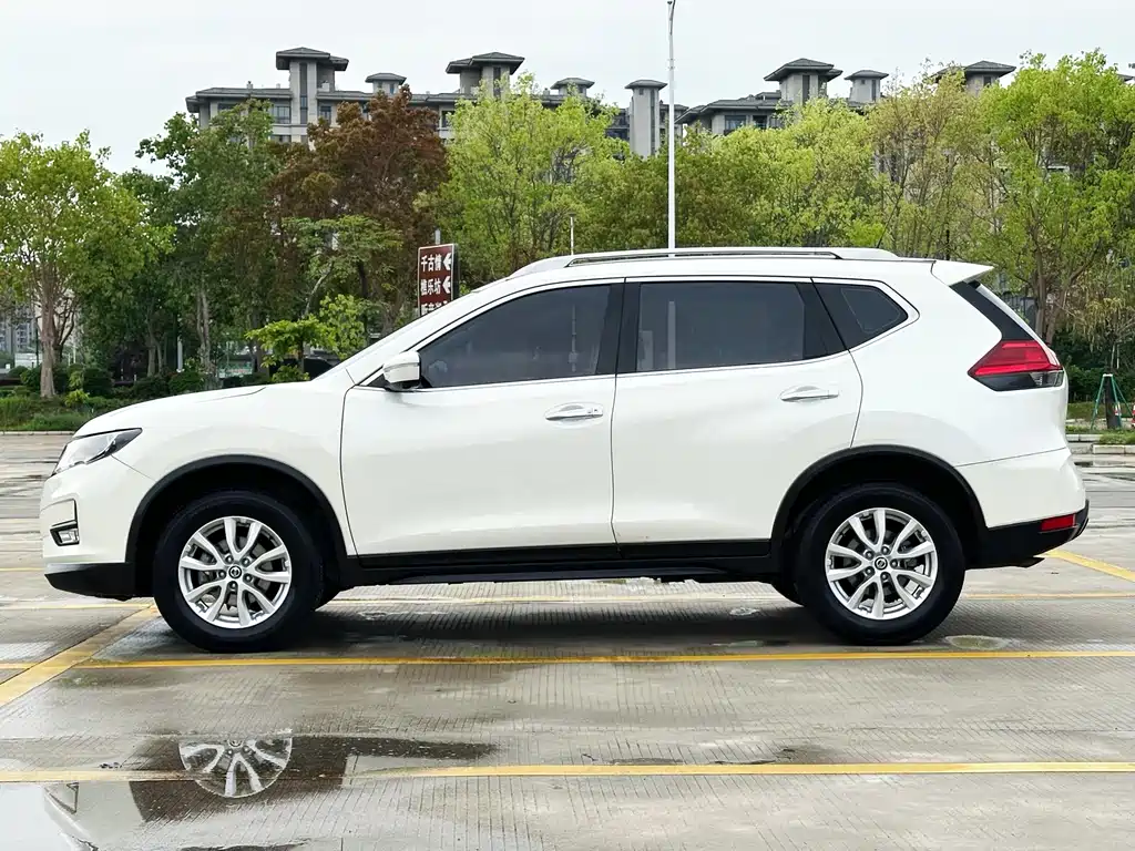 Nissan X-Trail 2018 — фото 20