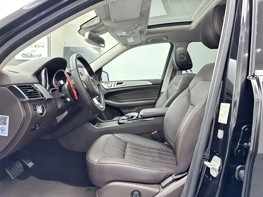 Mercedes-Benz GLS 2016 — фото 10