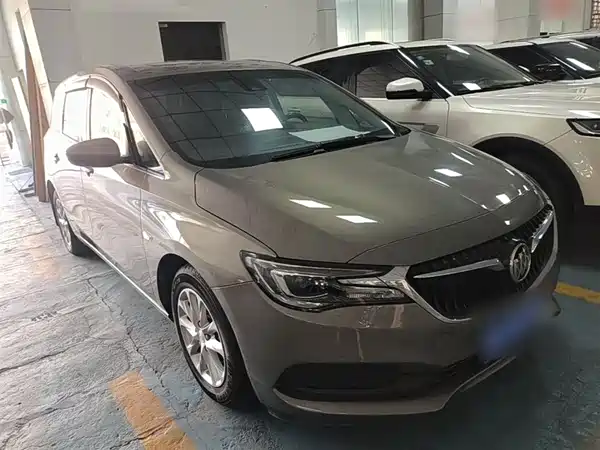 Buick GL6 2018