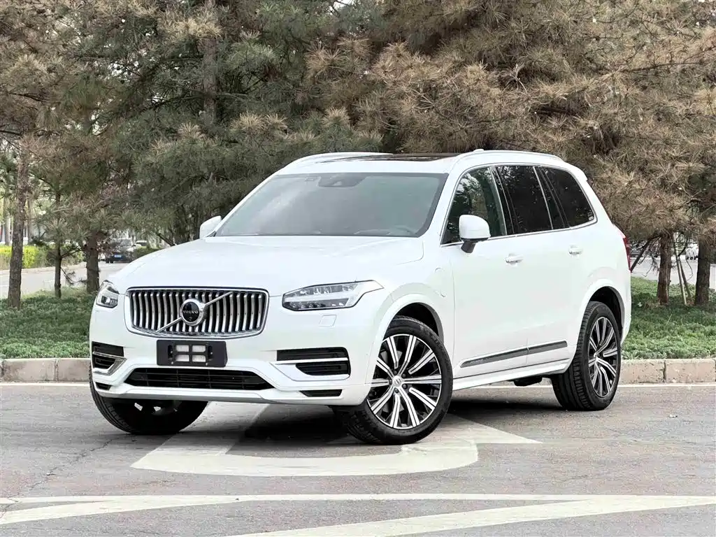 Volvo XC90 PHEV 2021 — фото 1