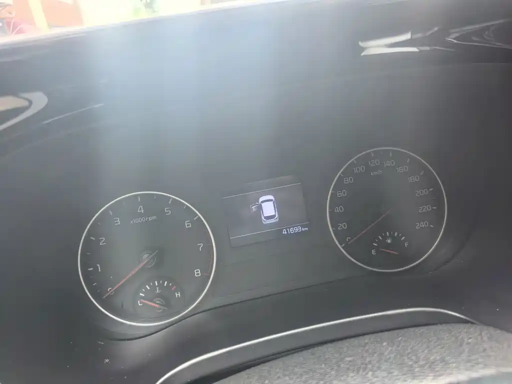 Kia KX3 Proud Running 2022