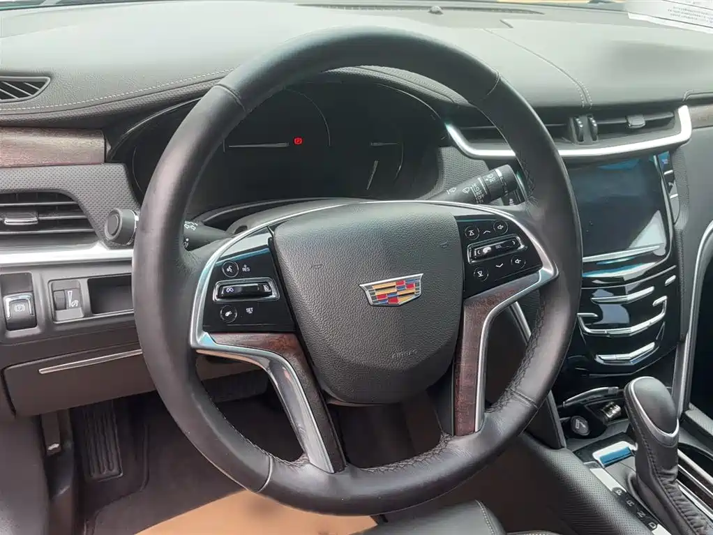 Cadillac XTS 2018 — фото 3
