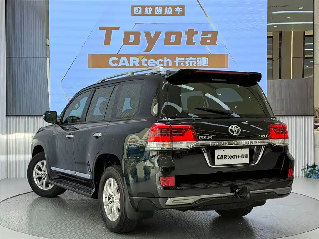 Toyota Land Cruiser 2019 — фото 4