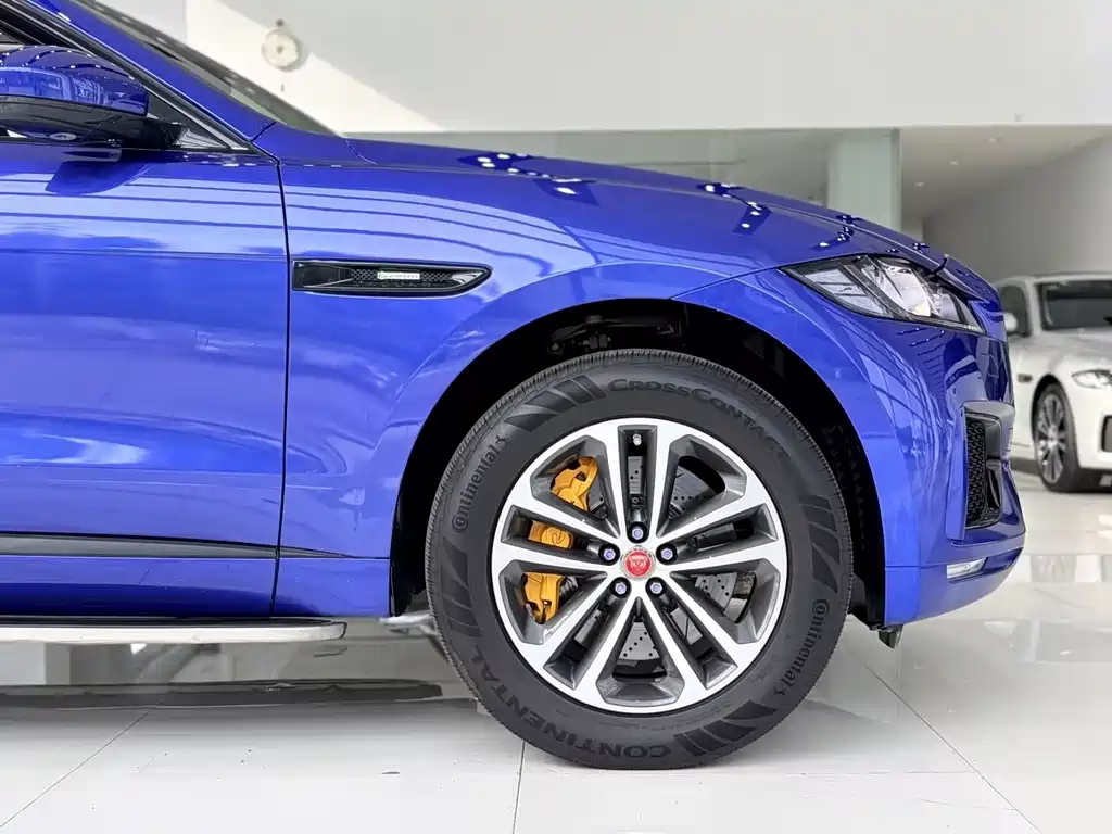 Jaguar F-PACE 2019 — фото 9