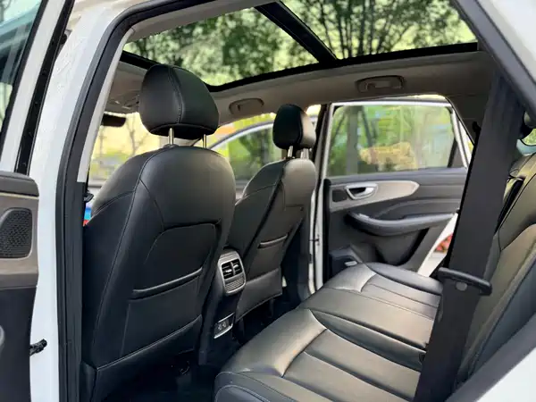 Roewe RX5 2020