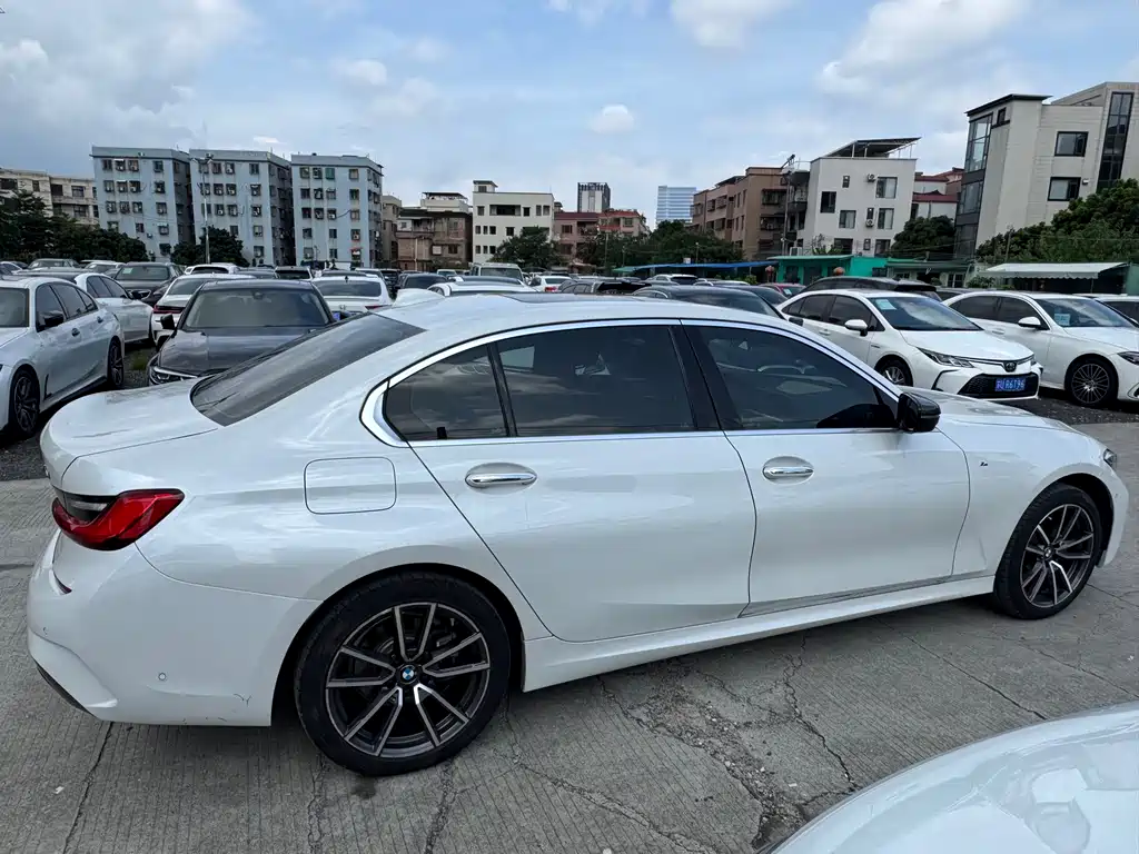 BMW 3 Series 2020