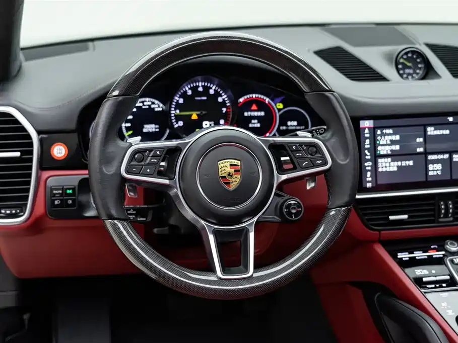 Porsche Cayenne Hybrid 2021 — фото 13